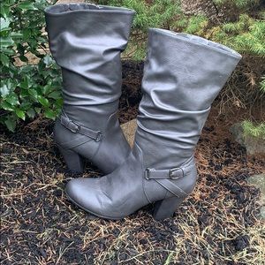Nine West gray Dakota boots